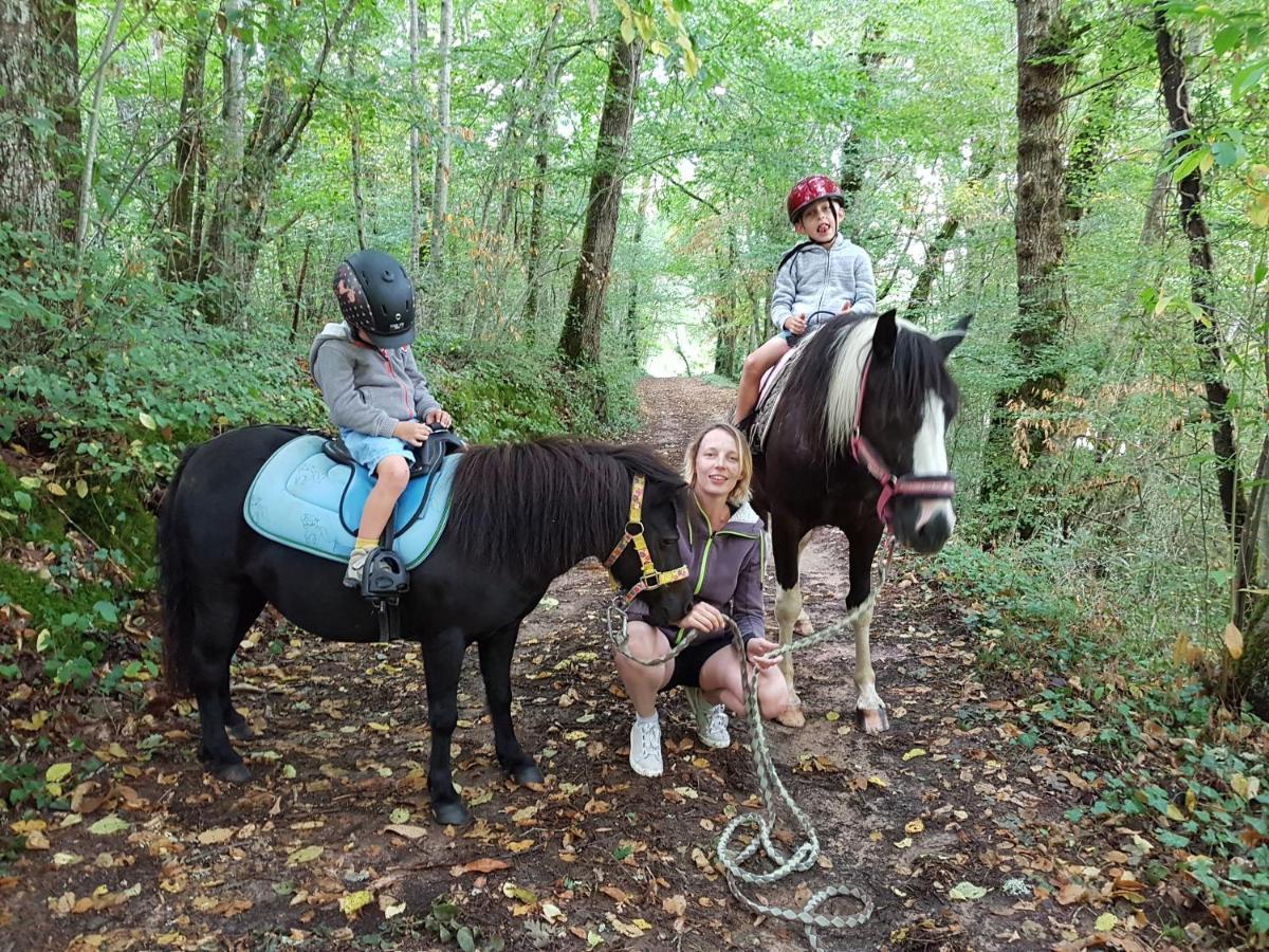 Gite Equestre Domaine Des Crins - Monpazier Capdrot Kültér fotó