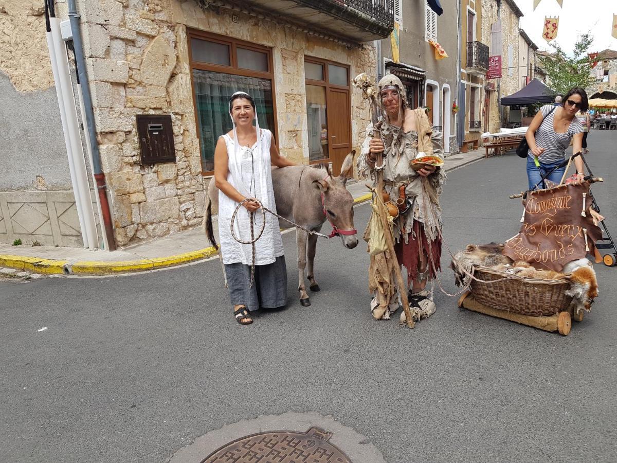 Gite Equestre Domaine Des Crins - Monpazier Capdrot Kültér fotó